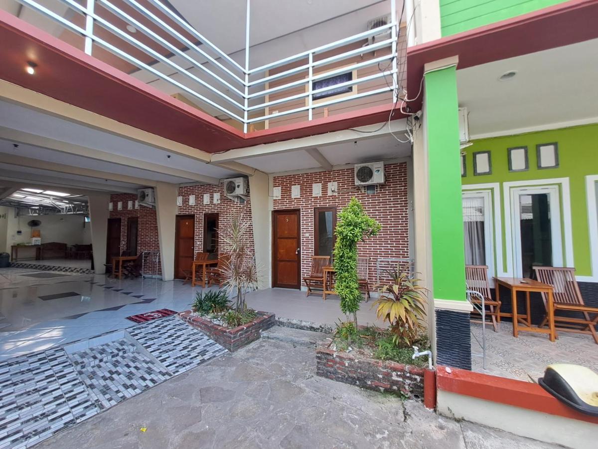 Azza Karimunjawa Hotel Eksteriør billede